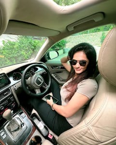 Jyothi Rai: నాలుగు పదుల వయసులోనూ అదిరే అందం- కారులో జగతి మేడం పోజులు చూస్తే మతి పోవాల్సిందే!