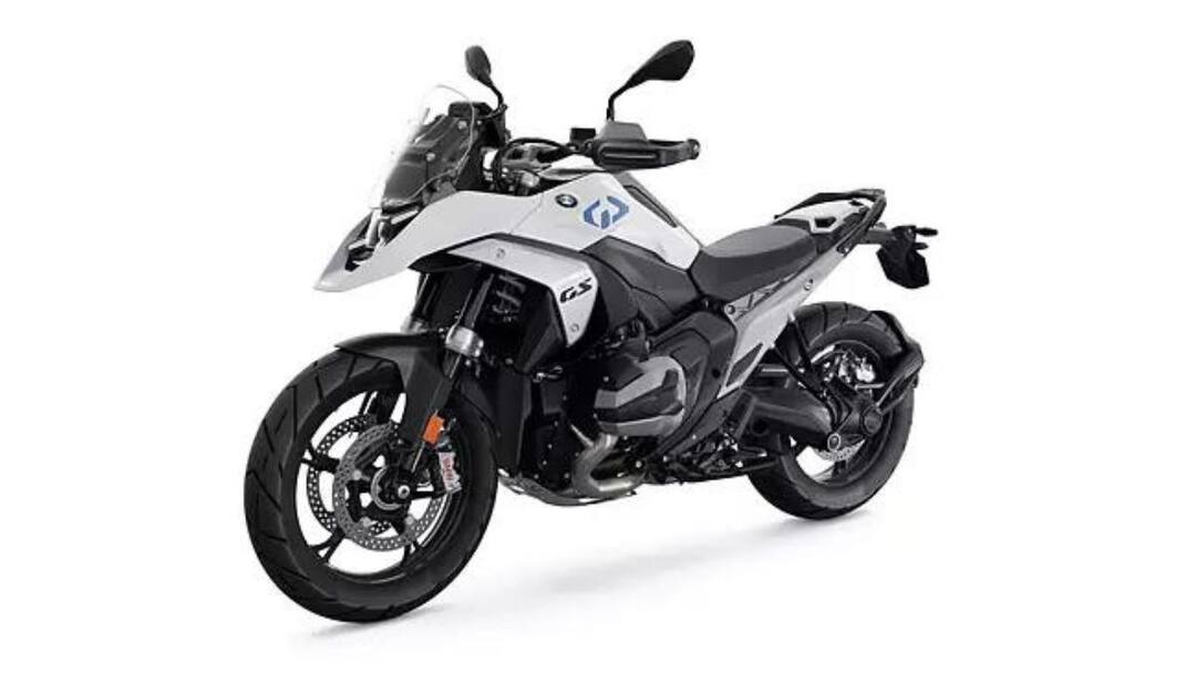 BMW R 1300 GS: பிஎம்டபள்யூ ஆர் 1300ஜிஎஸ் மாடல் மோட்டார் சைக்கிள் அறிமுகம் - 4 வேரியண்ட்கள் - டக்கரான அம்சங்கள்