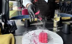 દુનિયાની સૌથી ઠંડી વસ્તુ કઇ છે, હાથ લગાવવાથી પણ ડરે છે લોકો?