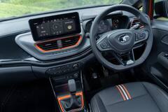 देखिए टाटा अल्ट्रोज रेसर धांसू लुक, जानें एक्सटीरियर, इंटीरियर और वेरिएंट से जुड़ी डिटेल्स 