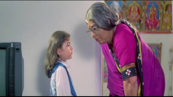 1996 ஆம் ஆண்டு கமல்ஹாசன் நடிப்பில் வெளிவந்த படம் அவ்வை சண்முகி. படத்தை கே எஸ் ரவிக்குமார் இயக்கி இருந்தார். மகளுக்காக தந்தை பெண் வேடம் அணிந்து நாடகமாடும் காட்சிகள் நகைச்சுவையாக இருக்கும்.