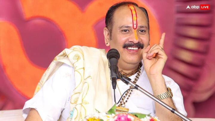 मध्य प्रदेश के कथावाचक ने कहा था कि कृष्ण की 16108 रानियों में राधा नाम नहीं है.