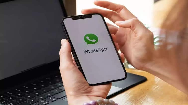 WhatsApp New Features: Video Call Participant Limit Increased, Screen Sharing With Audio, Speaker Spotlight & More WhatsApp New Features: இனி ஆடியோவுடன் ஸ்க்ரீன்ஷேரிங்; வாட்ஸ் அப் வழங்கியுள்ள புதிய அப்டேட்கள் இதோ!