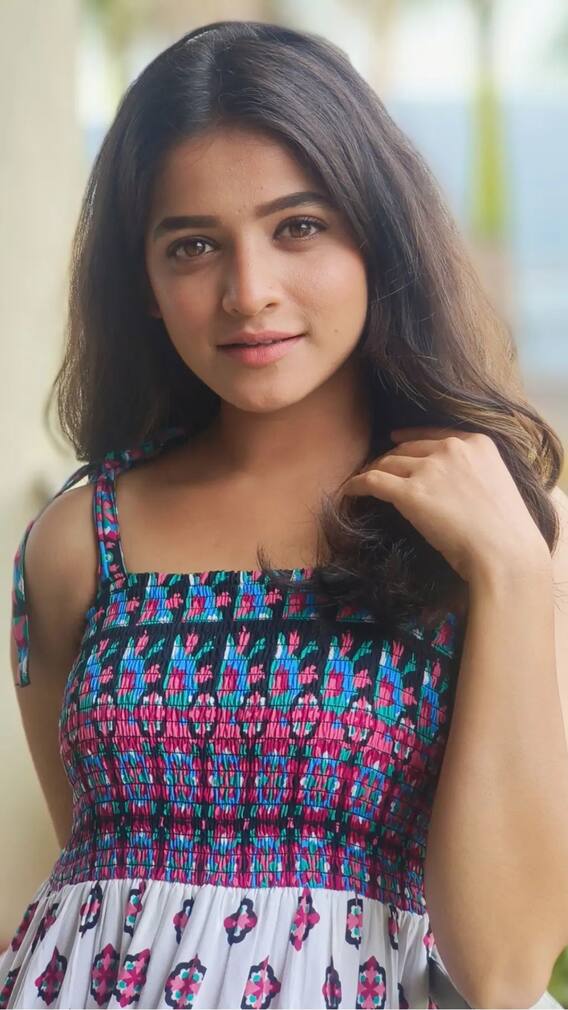 अभिनेत्री शरयू सोनवणेचा खास अंदाज...