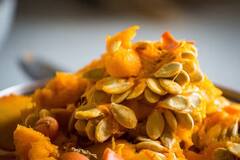Pumpkin Seeds: આ રીતે કરો કોળાના બીજનો ઉપયોગ, રાતોરાત ચમકી જશે તમારો ચહેરો