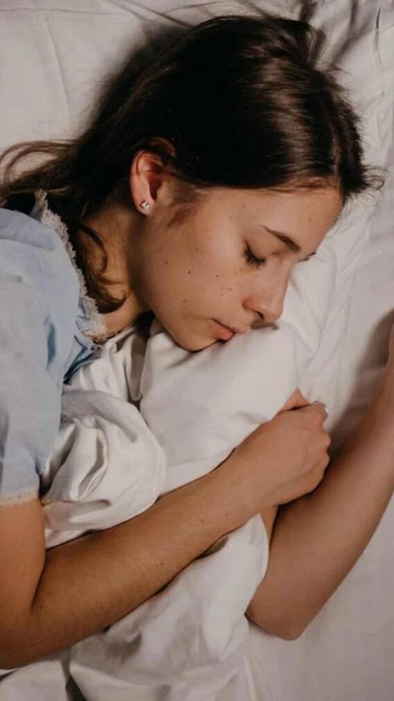 ਸਿਰਹਾਣਾ ਲੈਕੇ ਸੌਣ ਨਾਲ ਹੁੰਦੀਆਂ ਆਹ ਸਮੱਸਿਆਵਾਂ