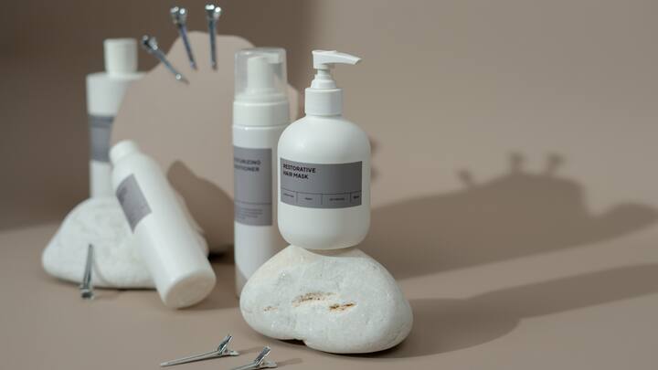 Use the right products: Wash your hair regularly to keep the scalp clean and free from infections and opt for shampoos and conditioners that are specifically designed for your hair type.  (Image Source: Canva)