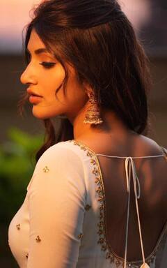 Sreeleela Birthday: హ్యాపీ బర్త్ డే శ్రీలీల- డాక్టర్ TO యాక్టర్- టాలీవుడ్ మోస్ట్‌ వాంటెడ్‌ హీరోయిన్‌ గురించి ఇంట్రెస్టింగ్ విషయాలు మీకోసం..