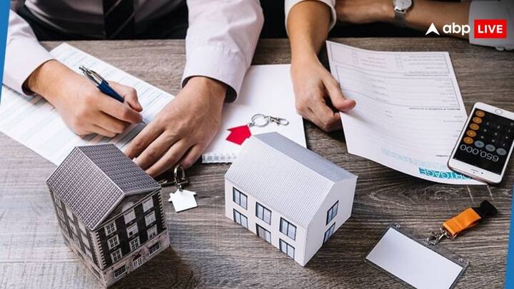 Property Registration: आपने कोई कोई प्रॉपर्टी खरीदी है. उसके रजिस्ट्रेशन के लिए आपसे घूस की मांग की जा रही है. तो इस प्रक्रिया को फॉलो करके आप बिना घूस दिए रजिस्ट्रेशन करवा सकते हैं.