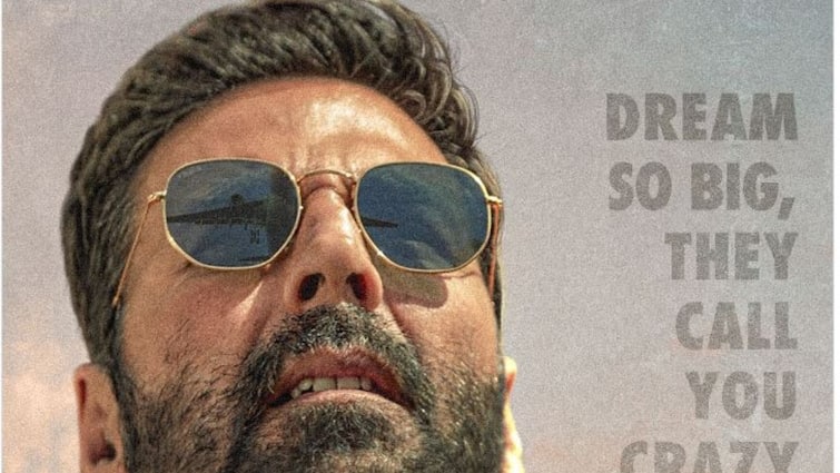 Akshay Kumar First Look Poster From Sarfira Out Fans Cannot Keep Calm With Soorarai Pottru Adaptation Akshay Kumar's First Look From Sarfira Out: Netizens Say 'OG Khiladi is Back'