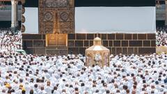 Hajj 2024 यात्रा शुरू, दुनियाभर से मक्का पहुंचे 15 लाख लोग, देखें काबा के सामने सजदा करते हज यात्रियों की खूबसूरत तस्वीरें