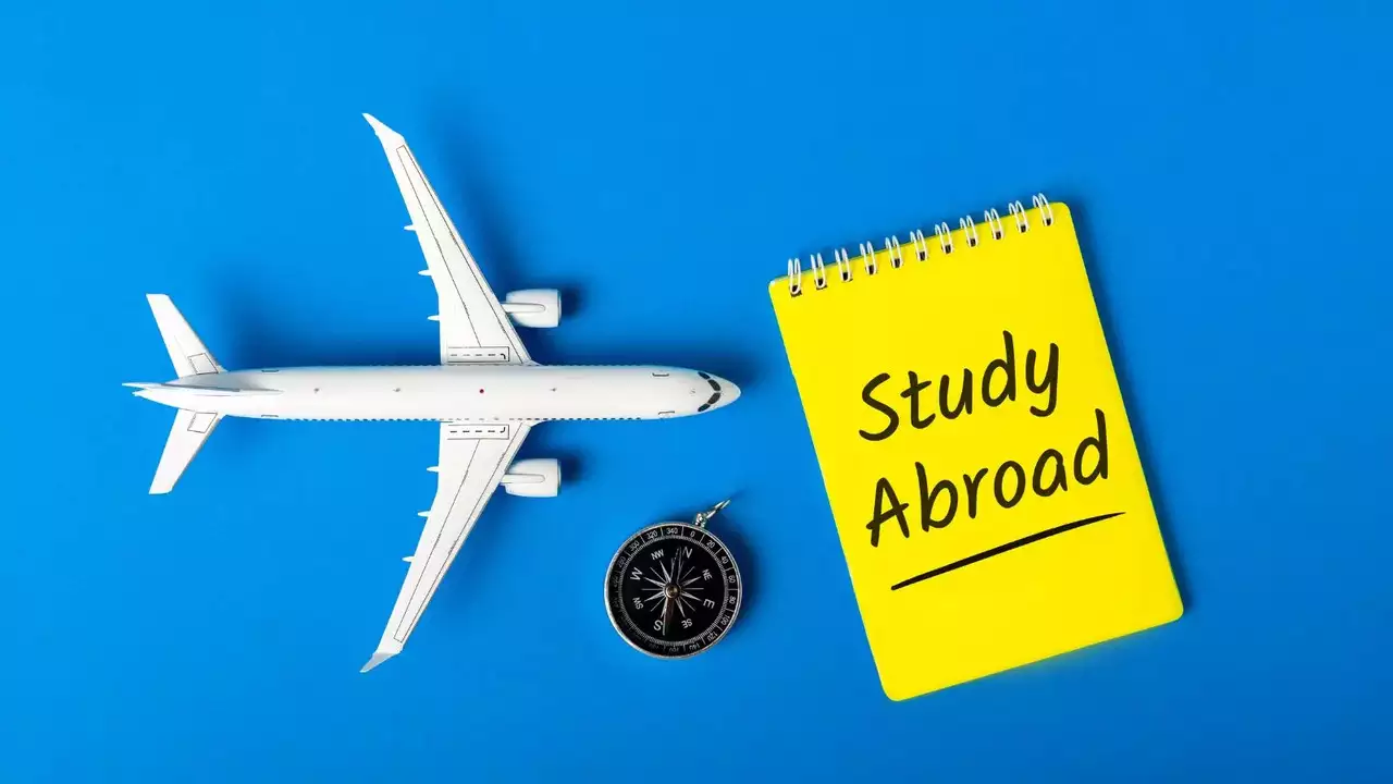 Study Abroad: ਪੜ੍ਹਾਈ ਲਈ ਤੁਸੀਂ ਵੀ ਜਾਣਾ ਚਾਹੁੰਦੇ ਹੋ ਵਿਦੇਸ਼? ਇਹ ਪੰਜ ਦੇਸ਼ ਸਭ ਤੋਂ Best, ਨਹੀਂ ਕਰਨਾ ਪਵੇਗਾ ਜ਼ਿਆਦਾ ਖਰਚਾ