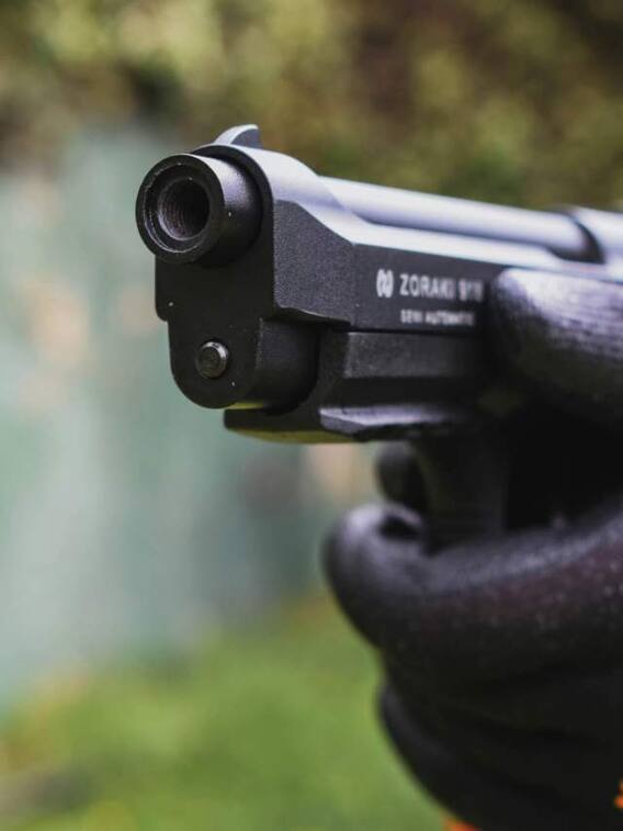 पाकिस्तान में किन लोगों को मिलता है गन लाइसेंस?