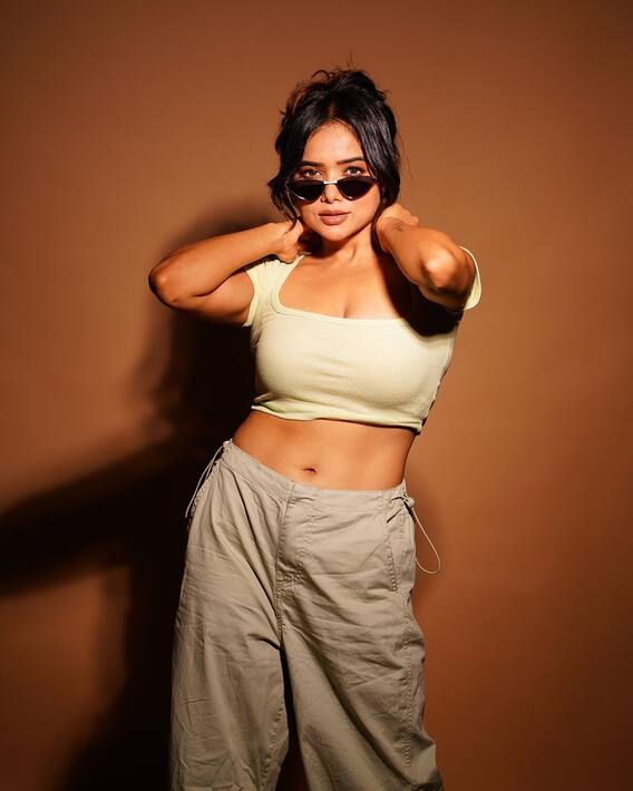 બિગ બોસ ફેમ મનીષા રાનીનો કૂલ લૂક વાયરલ