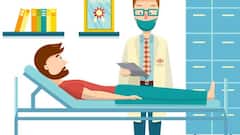 डॉक्टर पेट दबाकर क्यों देखते हैं? इससे कौन सी बीमारी का पता चलता है