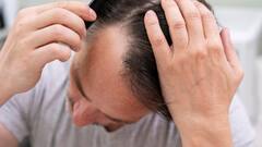 Hair Care Tips: চুল পড়া কমাতে কারিপাতা ? কীভাবে ব্যবহার করলে বেশি লাভ