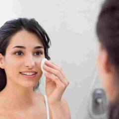 Makeup Remove : ਮੇਕਅੱਪ ਉਤਾਰਨ ਲਈ ਕਰੋ ਇਨ੍ਹਾਂ ਘਰੇਲੂ ਚੀਜ਼ਾਂ ਦੀ ਵਰਤੋਂ, ਚਮੜੀ ਨੂੰ ਨਹੀਂ ਹੋਵੇਗਾ ਕੋਈ ਨੁਕਸਾਨ
