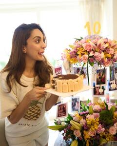 कियारा आडवाणी ने पूरे किए बॉलीवुड में 10 साल, ओटीटी पर देखें उनकी 5 बेस्ट फिल्में जो दिल को छू जाएंगी