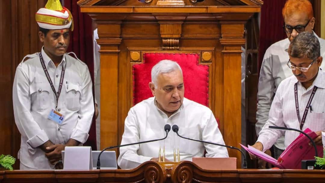 JDU leader Devesh Chandra Thakur resigned from the post of Chairman of Bihar Legislative Council Bihar News: बिहार विधान परिषद के सभापति पद से देवेश चंद्र ठाकुर ने दिया इस्तीफा, क्या है मामला?