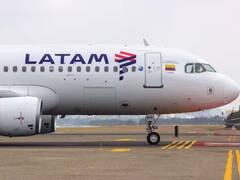 Columbia Flight Case: ਫਲਾਈਟ ਵਿੱਚ ਬੱਚੇ ਦੀ ਇੱਕ ਜ਼ਿੱਦ ਪਿਤਾ ਨੂੰ ਪਈ ਮਹਿੰਗੀ , ਦੋਵਾਂ ਨੂੰ ਬਿਨਾਂ ਸਫਰ ਕੀਤੇ ਹੀ ਜਹਾਜ਼ ਤੋਂ ਪਿਆ ਉਤਰਨਾ