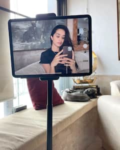 Inside Photos: महंगे फर्नीचर, खूबसूरत पेंटिंग्स और प्लांट्स से सजा है श्रद्धा कपूर का ड्रीम होम, यहां देखें इनसाइड तस्वीरें