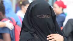 कोर्ट से बाहर आते ही शौहर ने कहा- 'बहुत परेशान करती हाे', अदालत के पास ही दिया बीवी को तीन तलाक