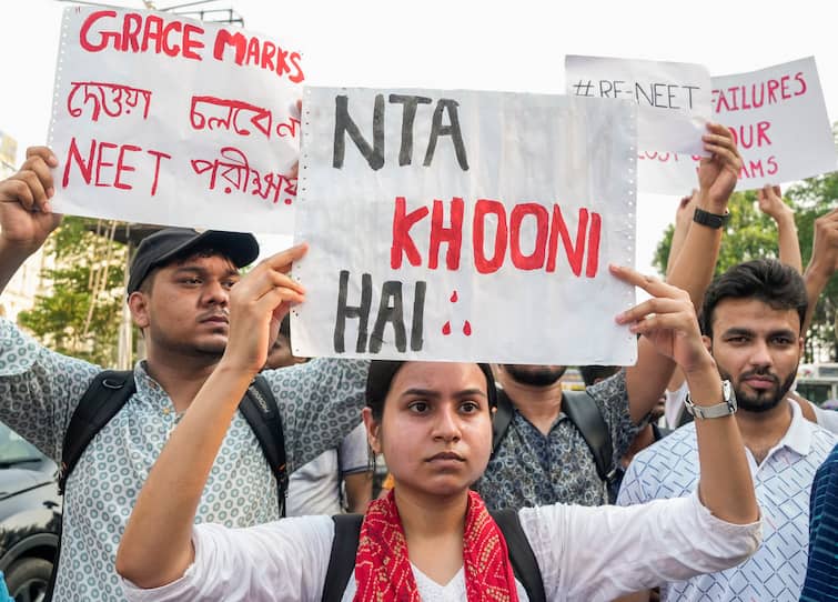 NEET UG Row — 'Got Question Paper A Day Before Exam': Student 'Admits' To Patna Police NEET UG Row — 'Got Question Paper A Day Before Exam': Student 'Admits' To Patna Police