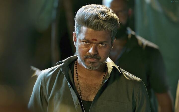 2017 ஆம் ஆண்டு அட்லீ இயக்கத்தில் வெளிவந்த மெர்சல் படத்தில் அப்பவாகவும் மகனாகவும் நடித்து இருப்பார். இந்த படத்தில் 3 விஜய் இருப்பது குறிப்பிடத்தக்கது.