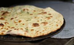 Food Recipe: ਕੀ ਤੁਸੀਂ ਵੀ ਬੇਹੀ ਰੋਟੀ ਸੁੱਟ ਦਿੰਦੇ ਹੋ? ਤਾਂ ਇਸ ਤਰੀਕੇ ਨਾਲ ਬੇਹੀ ਰੋਟੀ ਦੀ ਕਰੋ ਵਰਤੋਂ