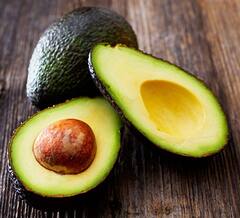 Avocado Benefits: ਇਹ ਫਲ ਹੈ ਸਕਿਨ ਲਈ ਫਾਇਦੇਮੰਦ ਜਿਸਦੇ ਫਾਇਦੇ ਤੁਹਾਨੂੰ ਹੈਰਾਨ ਕਰ ਦੇਣਗੇ