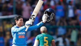 Smriti Mandana: இந்திய மண்ணில் முதல் சதம்! தத்தளித்த இந்தியாவை தனி ஆளாக மீட்ட ஸ்மிரிதி மந்தனா!