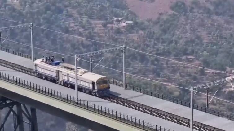 Jammu Kashmir Railways Conduct Inspection World Highest Chenab Rail Bridge ramban to reasi video J&K: Railways Conduct Inspection At World's Highest Chenab Rail Bridge — WATCH