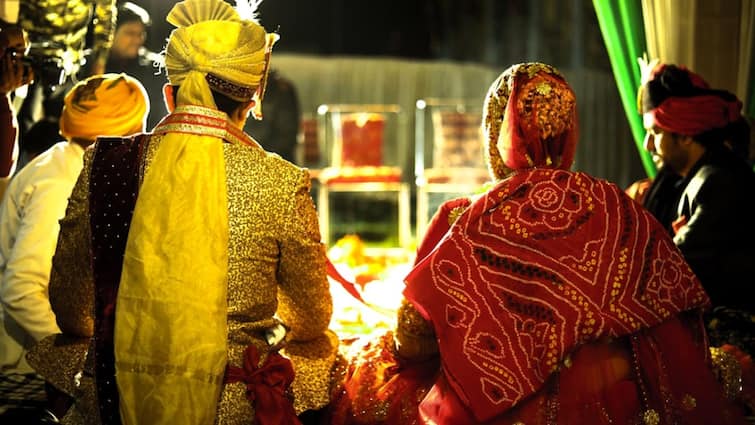 Man Sues Kerala Matrimony For Failing To Find A Bride, Gets Rs 25000 Compensation Man Sues Kerala Matrimony For Failing To Find A Bride, Gets Rs 25000 Compensation