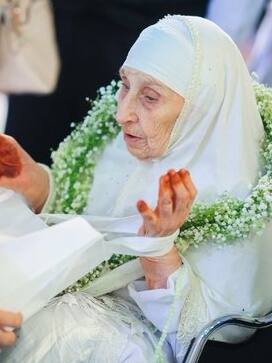 हज के लिए सऊदी पहुंची 130 की महिला