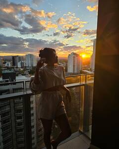 Priyanka Chopra Shares Perfect Sun-kissed Pictures, Check Out All Pics