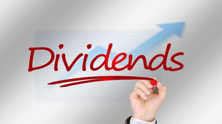 Dividend Stock Record Date: उत्कर्ष स्मॉल फाइनेंस बैंक ने शेयरधारकों के लिए डिविडेंड का रिकॉर्ड डेट के बारे में भी जानकारी दे दी है.