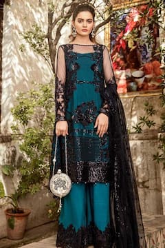 Eid Special Dresses: ਈਦ 'ਤੇ ਇਨ੍ਹਾਂ ਖਾਸ ਪਹਿਰਾਵੇ ਨੂੰ ਜ਼ਰੂਰ ਟ੍ਰਾਈ ਕਰੋ, ਇਹ ਤੁਹਾਡੀ ਦਿੱਖ ਨੂੰ ਚਾਰ ਚੰਨ ਲਗਾ ਦੇਣਗੇ