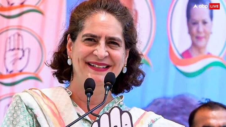 प्रियंका गांधी की तुलना पूर्व प्रधानमंत्री इंदिरा गांधी से होती रही है और उनको कांग्रेस का ट्रंप कार्ड माना जाता है. ऐसे में रायबरेली में चुनाव भले ही राहुल गांधी जीते हों, लेकिन बहुत हद तक क्रेडिट तो प्रियंका गांधी के सफल कैंपेन को ही जाता है. अमेठी में भी केएल शर्मा के सहारे बदला तो प्रियंका गांधी ने ही लिया है.