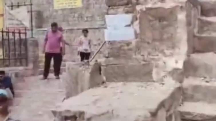 Gujarat Tirthankaras Idols Vandalised In Vadodara Shaktipeeth Mahakali Mandir Pavagadh hill Vadodara Deepak Shah Gujarat: Jain Tirthankaras' Idols 'Vandalised' In Vadodara. Seers Threaten Protest, Demand Immediate Restoration