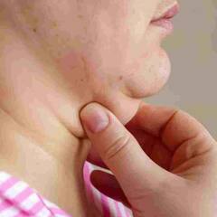 Perfect Look : ਕੀ ਤੁਸੀਂ ਵੀ ਡਬਲ ਚਿਨ ਤੋਂ ਪ੍ਰੇਸ਼ਾਨ ਤਾਂ ਇੰਝ ਕਰੋ ਸਮੱਸਿਆ ਦਾ ਹੱਲ