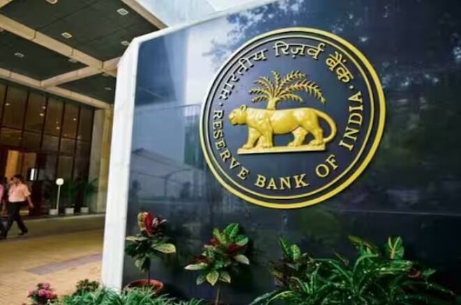 ਦੱਸ ਦਈਏ ਕਿ ਸਾਲ 2020 ਵਿੱਚ RBI ਨੇ UPI Lite ਵਿੱਚ ਈ-ਮੈਂਡੇਟ ਲਾਗੂ ਕਰਨ ਦਾ ਐਲਾਨ ਕੀਤਾ ਸੀ। ਇਸ ਦੇ ਜ਼ਰੀਏ ਪੈਸੇ ਆਪਣੇ ਆਪ ਹੀ ਤੁਹਾਡੇ ਫਾਸਟੈਗ 'ਚ ਆ ਜਾਣਗੇ।
