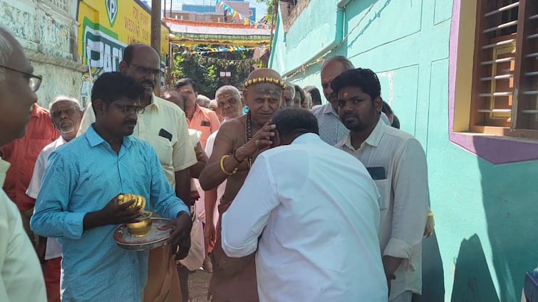 Kanchipuram news AIADMK decision regarding the Vikravandi by-election is good, pmk won against DMK and Madurai  Adheenam has a sensational interview tnn Vikravandi Bypoll : அதிமுக முடிவு நல்லது: பாமக வெற்றி பெற்றால்? மதுரை ஆதீனம் பரபரப்பு பேட்டி 