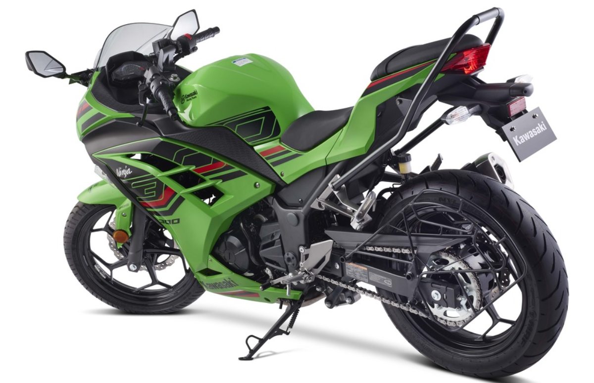 Kawasaki Made-In-India Bike: कावासाकी निंजा 300 का मेड-इन-इंडिया मॉडल हुआ लॉन्च, जानें फीचर्स और कीमत