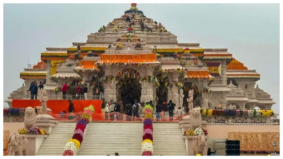 NCERT ने बदला अयोध्या वाला चैप्टर तो भड़के राम मंदिर के मुख्य पुजारी सत्येंद्र दास, जानें क्या बोले Ram Mandir chief priest Satyendra Das Maharaj statement over NCERT revised textbook babri masjid NCERT ने बदला अयोध्या वाला चैप्टर तो भड़के राम मंदिर के मुख्य पुजारी सत्येंद्र दास, जानें क्या बोले