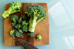 Bone Health : எலும்புகளை வலுவாக்க இந்த உணவுகளை சாப்பிடுங்க!