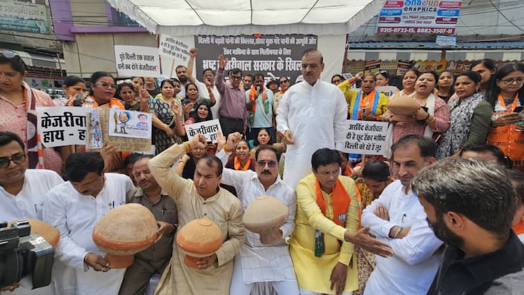 BJP Protest against AAP government over Delhi water crisis second day ann BJP Protest: दिल्ली पानी संकट को लेकर BJP का रुख AAP सरकार के खिलाफ सख्त, आज 52 जगहों पर प्रदर्शन 