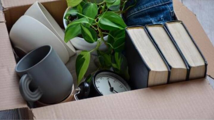 Declutter in Phases: If you attempt the decluttering process all at once, it may become too much to handle. Divide it into doable stages. Gradually increase your efforts by starting in a single room or area. Be thorough when classifying objects into sell, donate, retain, or dispose of categories. Recall that minimalism is a journey rather than a race. (Image source: Canva)