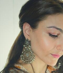 Soha Ali Khan Twins With Daughter Inaaya To Celebrate Eid Al-Adha, See Pics