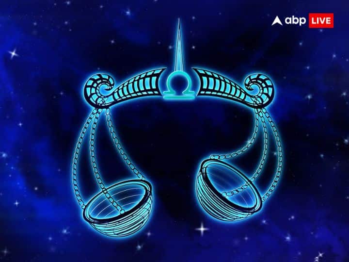 तुला राशि (Libra)- तुला राशि वालों के लिए नया सप्ताह ध्यान से हर काम को करने वाला होगा, वरना आपकी एक गलती आपको भारी नुकसान दिला सकती है. फैमली में किसी की हेल्थ पर पैसा खर्च हो सकता है. बिजनेस करते हैं तो धैर्य से हर काम को करें, लव पार्टनर के साथ खट्टी-मीठी तकरार चलती रहेगा.