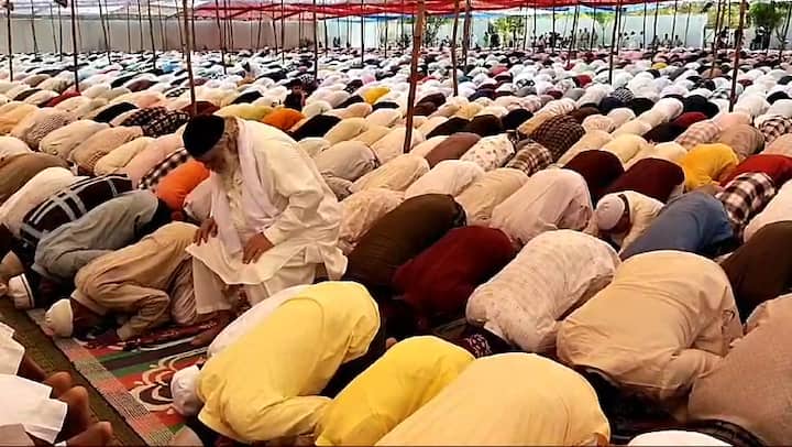 भरतपुर जिले में ईद को लेकर अलसुबह से मुस्लिम समुदाय के लोग ईदगाह पर एकत्रित होने लगे जहां मुकामी मौलानाओ के द्वारा ईद की विशेष नमाज अदा करते हुए देश में शांति एवं सद्भाव के लिए दुआएं मांगी गई. ईद के अवसर पर अनेकों लोगो ने मुस्लिम लोगों के गले मिलकर ईद की मुबारकबाद दी. जिले  भर में ईद का त्यौहार अकीदत के साथ शांति से मनाया जा रहा है.